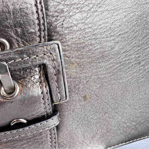 DONALD J PLINER Couture Sliver Foil Clutch / Wristlet - Picture 11 of 16